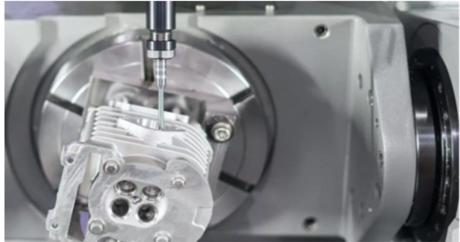 アルミニウム形材の製造後機械加工