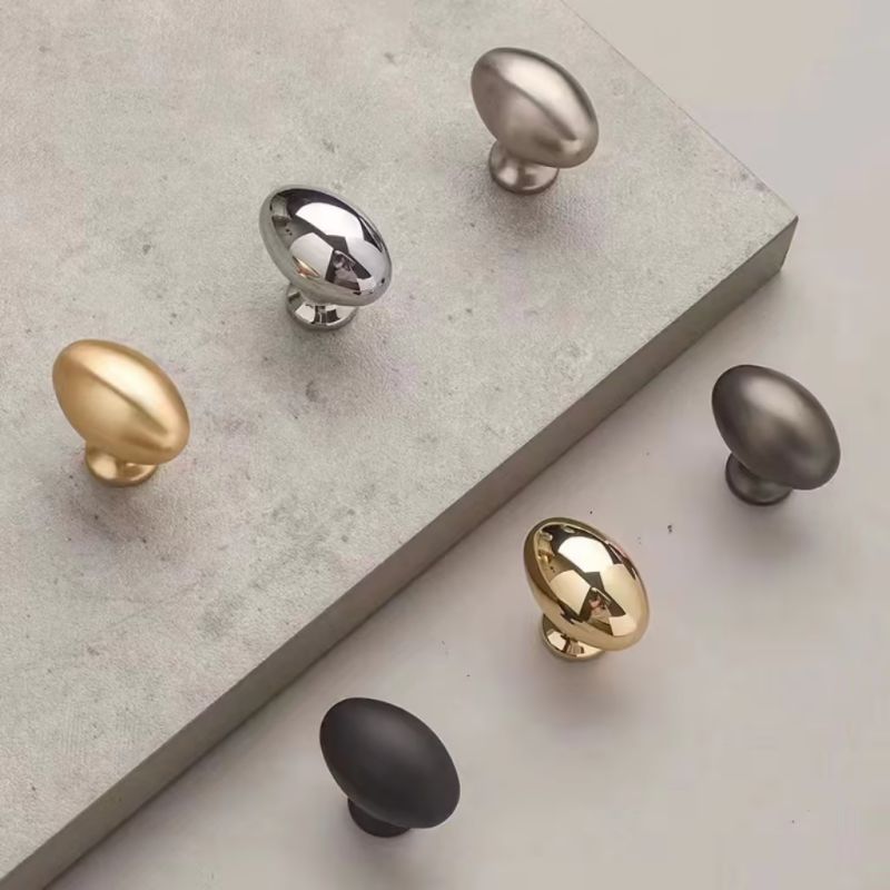 ゲインズボロー クラシック シリーズ ホワイト ワードローブ ノブ セット