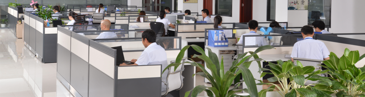 技術チームは金型設計で20年の経験があり、